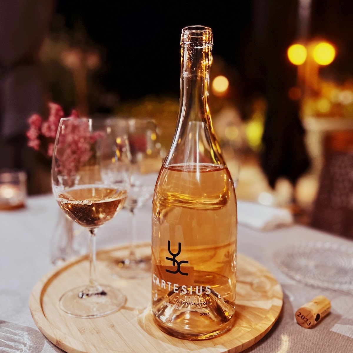 Threads Restaurant Photos 2